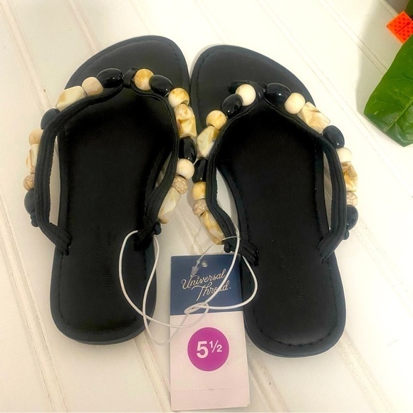 Universal Thread Women’s Cindy Beaded Flip Flop Sandals Black Size 5.5 - Picture 5 of 7